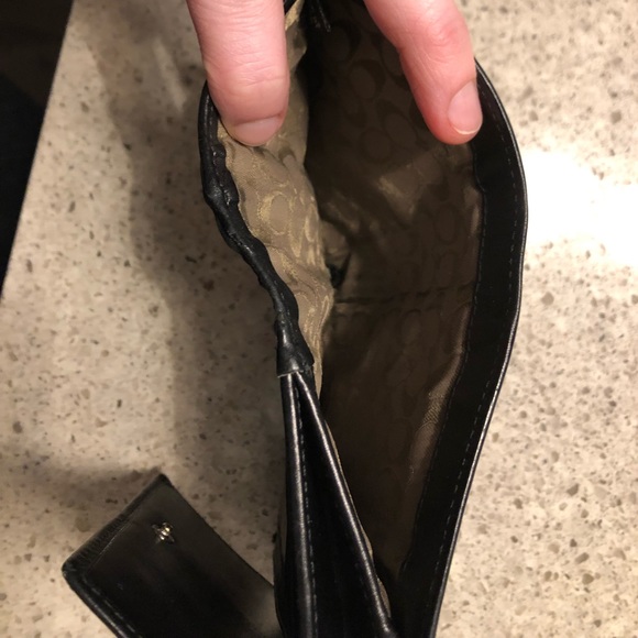 Coach Wallet - Picture 5 of 8